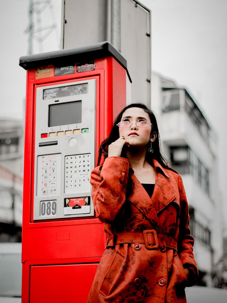 مانتوی اورسایزِ خاکستری